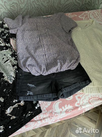 Отдам бесплатно одежду