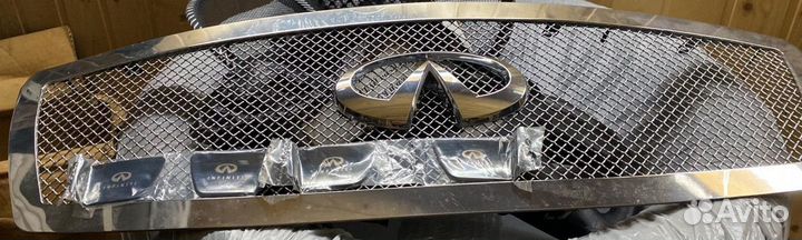 Решётка радиатора Infiniti FX35
