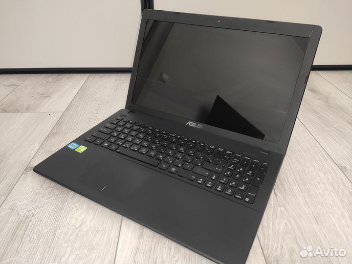 Ноутбук Asus R513C