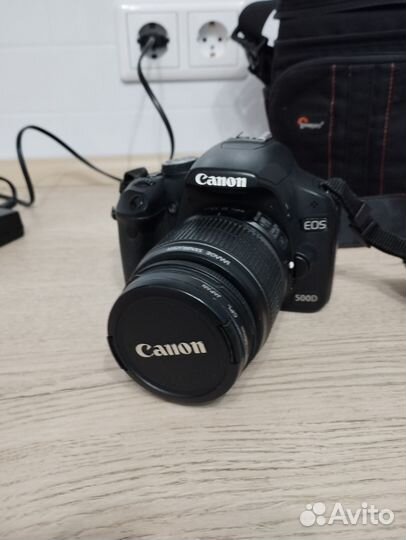 Зеркальный фотоаппарат canon