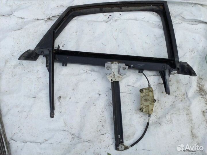 Стеклоподъемник электрический задний правый без