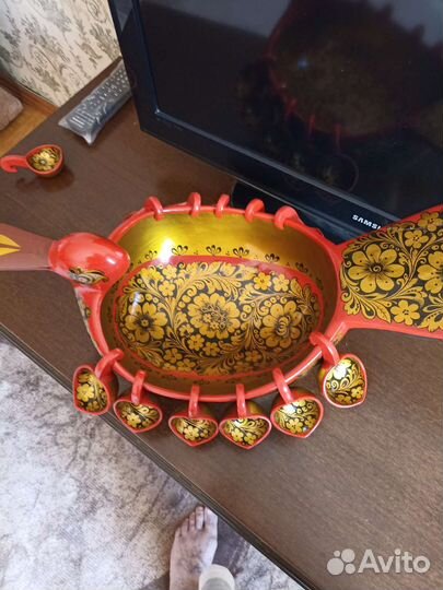 Хохлома, утка ковш, с навесными ковшами