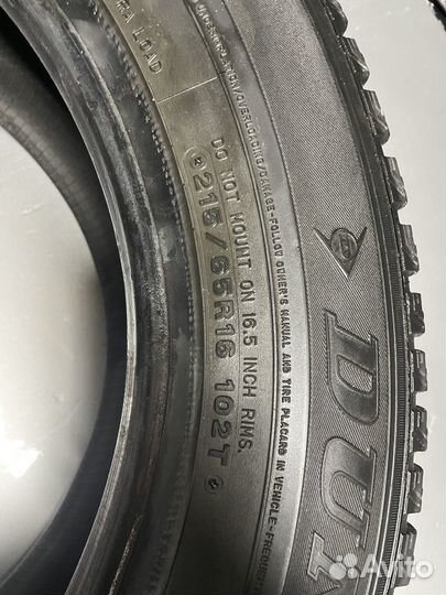 Dunlop SP Winter Ice 02 215/65 R16