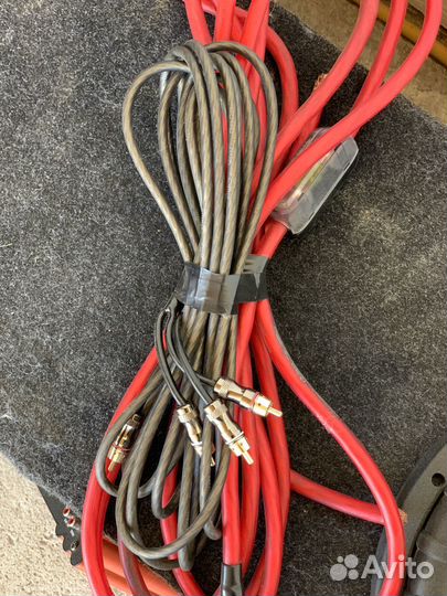 Музыка в автомобили