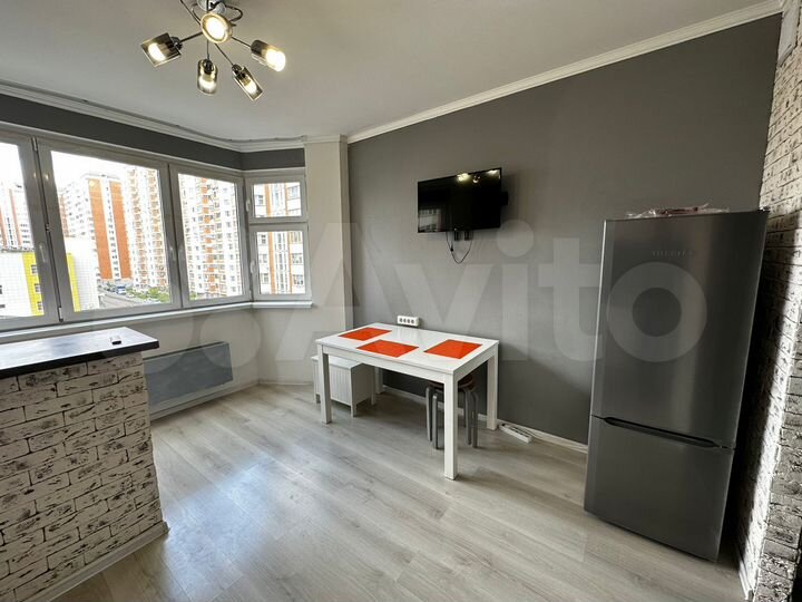 2-к. квартира, 67 м², 5/17 эт.