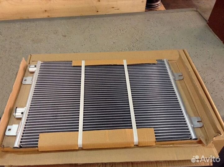 Радиатор кондиционера Ниссан Альмера g15 2012