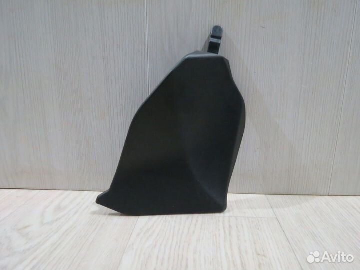 Обшивка стойки Toyota Corolla 150