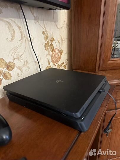 Sony playstation 4 slim