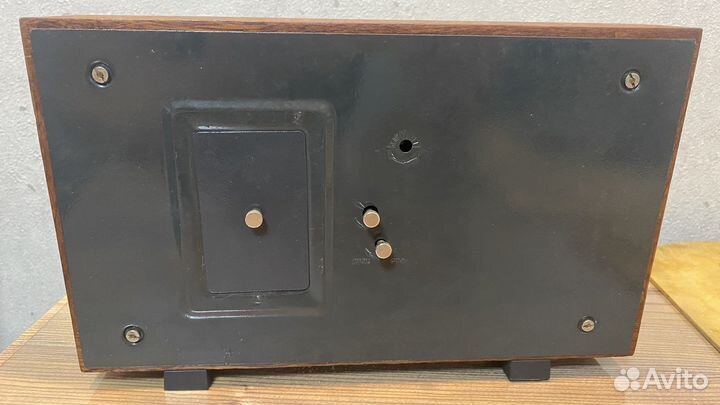 Часы Маяк настольные 371-чбнэ