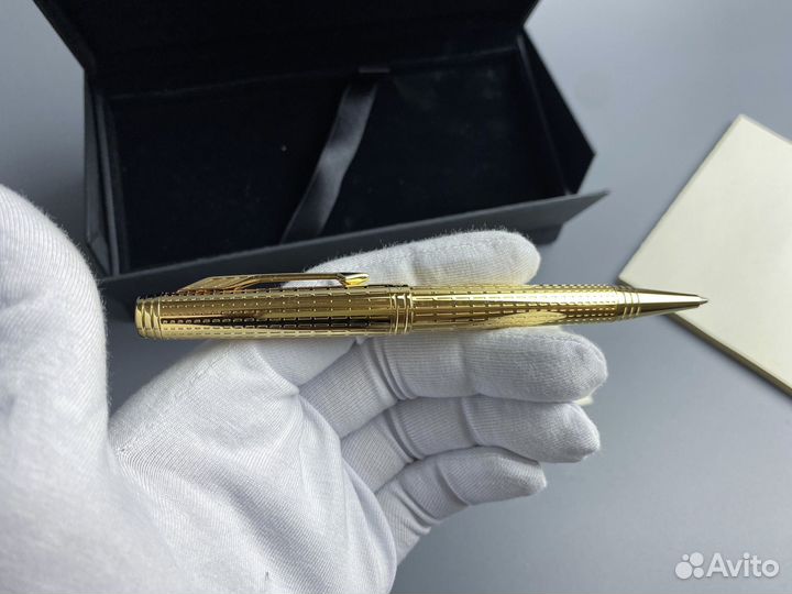 Шариковая ручка Parker Premier Deluxe Chiselling