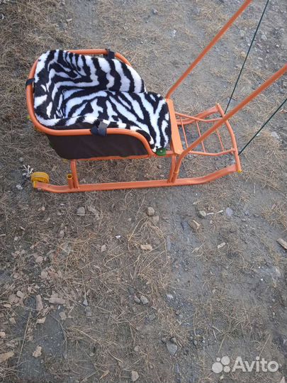 Детские зимние санки на колесах