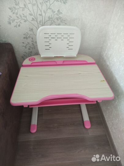 Школьный стол и стул
