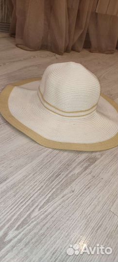 Шляпа пляжная