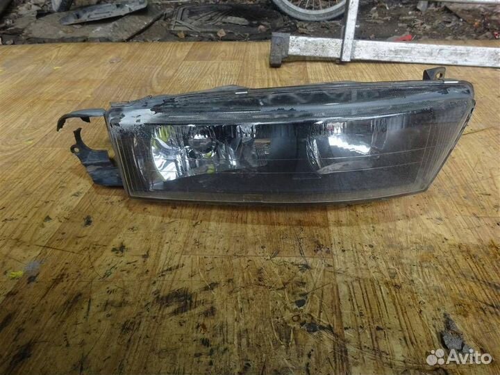 Фара правая Mitsubishi Galant (EA) 1997-2003