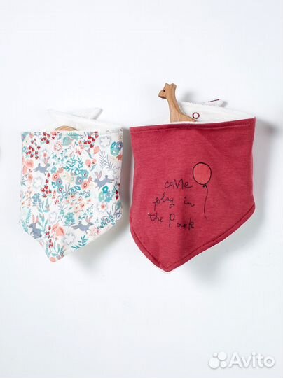 Слюнявчик для девочки Kiabi и другие