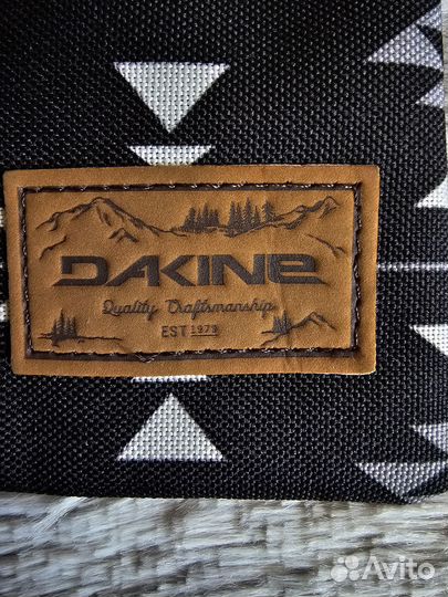 Сумка через плечо Dakine Y2K оригинал