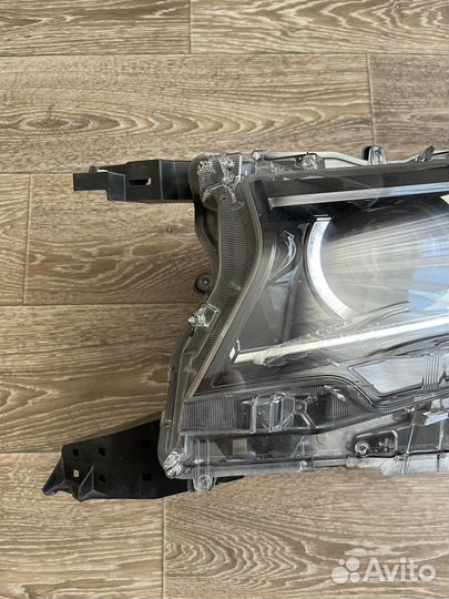 Фара левая на запчасти TLC Prado 150