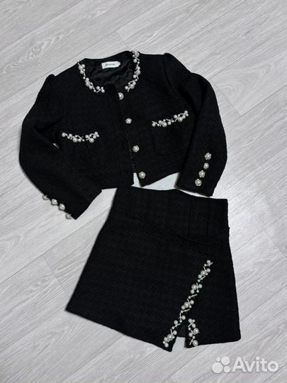 Костюм женский твидовый