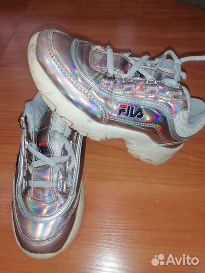 Вещи и обувь для девочки