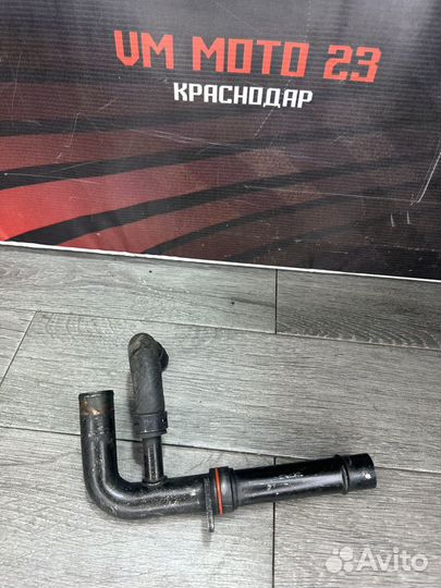 Патрубок yamaha r1 2004-2006