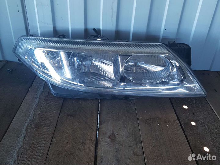 Фара правая Renault Laguna 2