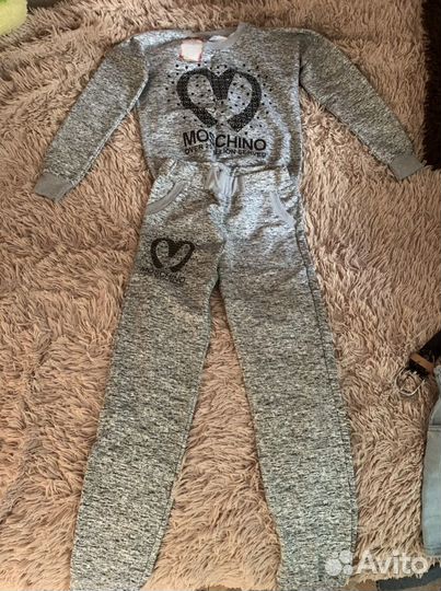 Спортивный костюм