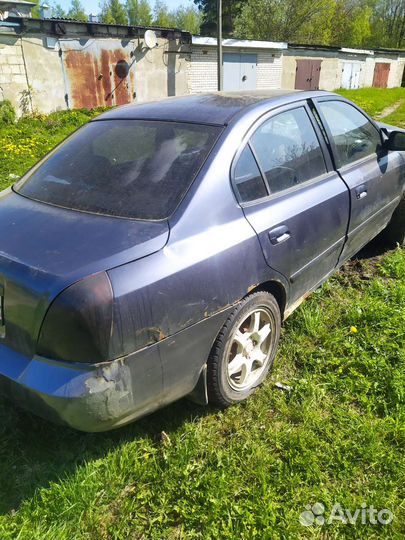 Hyundai Elantra, 2002