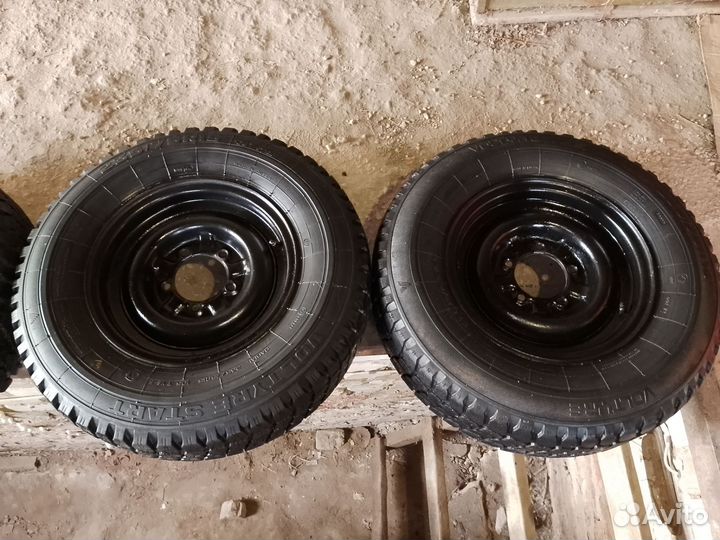 5 колес в сборе с дисками на УАЗ 235/75 R15