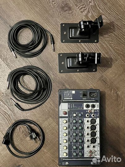 Акустическая система Yamaha Stagepas 300