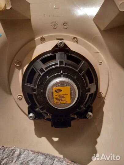 Обивка стойки задней с динамиком range rover vogue