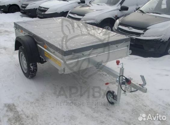Прицеп легковой с тентом. Для уличной торговли
