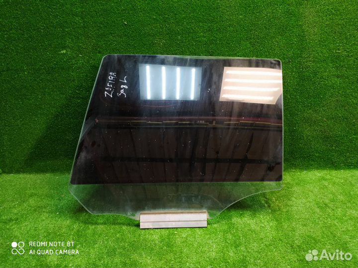 Стекло двери заднее левое Opel Zafira B 2006-2012