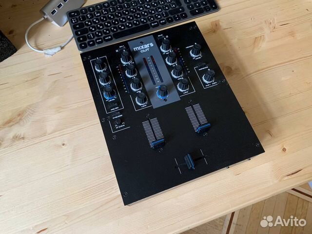 DJ микшер Mixars Cut купить в Санкт-Петербурге | Хобби и отдых | Авито
