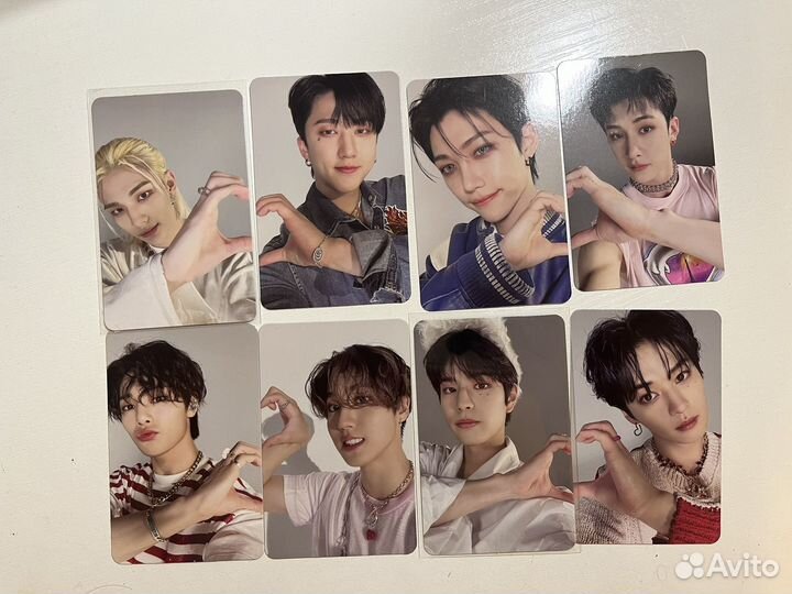 Официальные карты stray kids Maxident