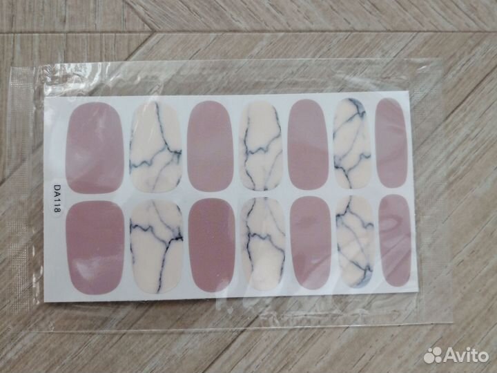 Лаковые полоски маникюр новые