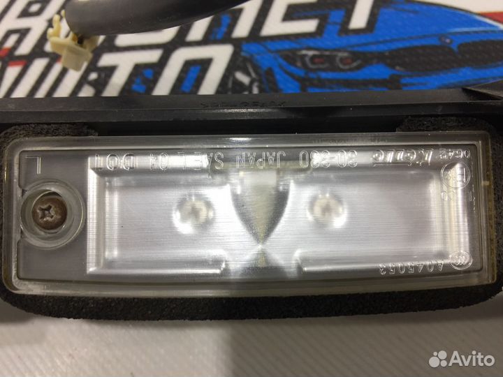 Фонарь подсветки номера Lexus LS460L 81270-30261