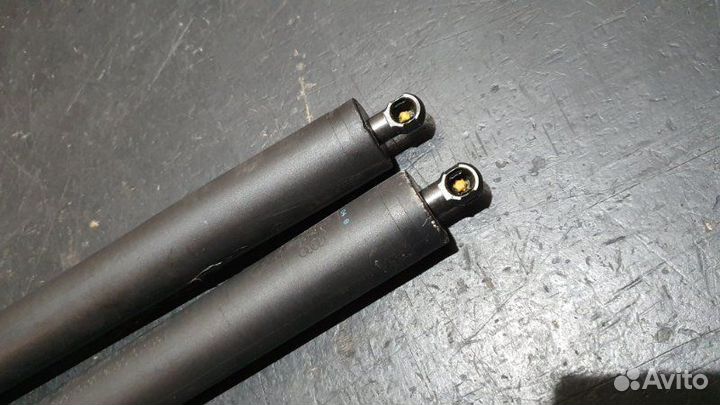 Амортизатор крышки багажника Audi A7 4G CGW 2011