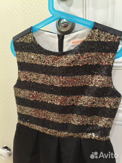 Нарядное платье для девочки 146