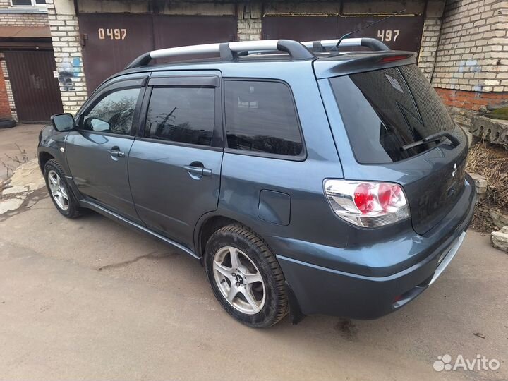 Mitsubishi Outlander 2.4 AT, 2004, 299 000 км