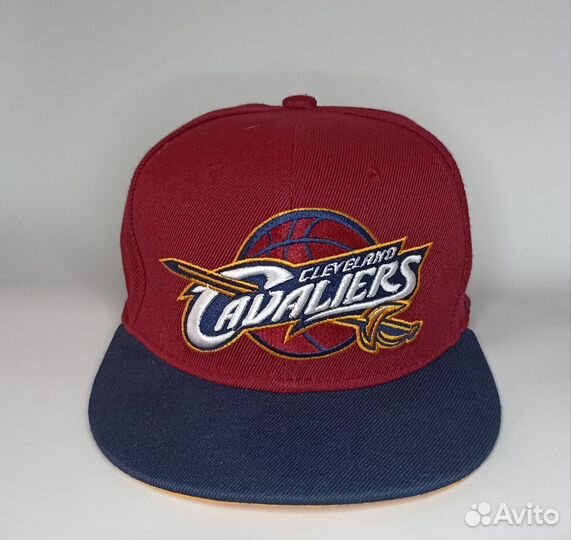 Бейсболка с прямым козырьком NBA