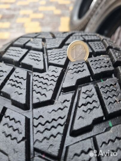 Bridgestone Winter Dueler DM-Z2 215/70 R16
