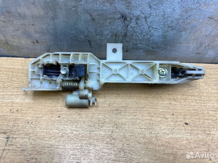 Ручка двери внешняя передняя правая Kia Rio 3