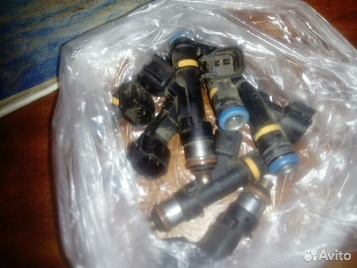 Форсунка инжекторная Mazda