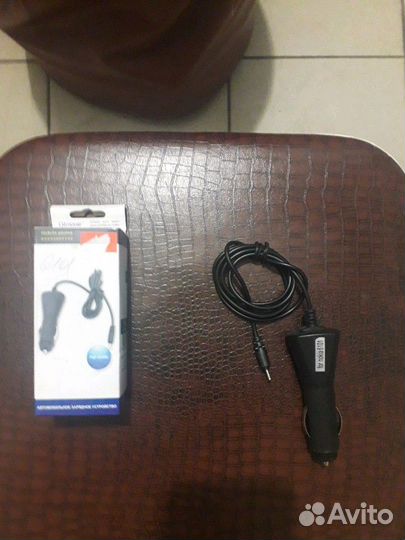 Автозарядник