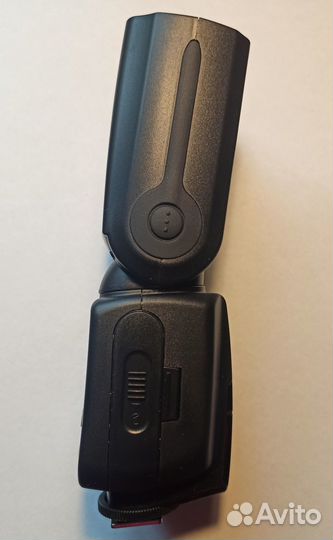 Вспышка Triopo Speedlight TR-586EX