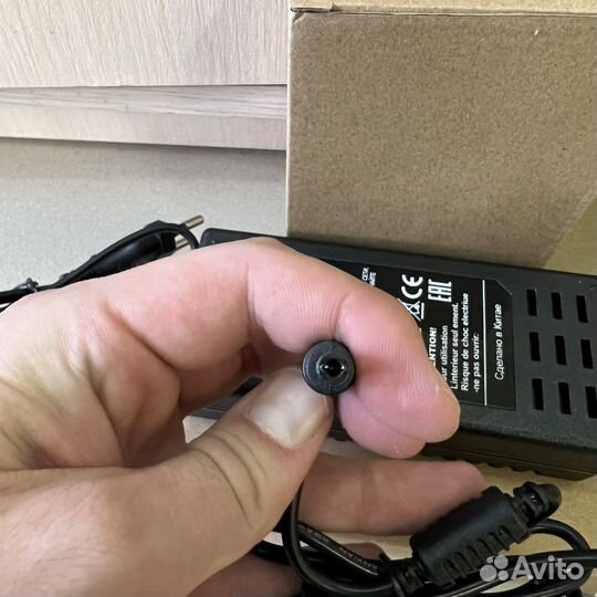 Блок питания 12V 8A