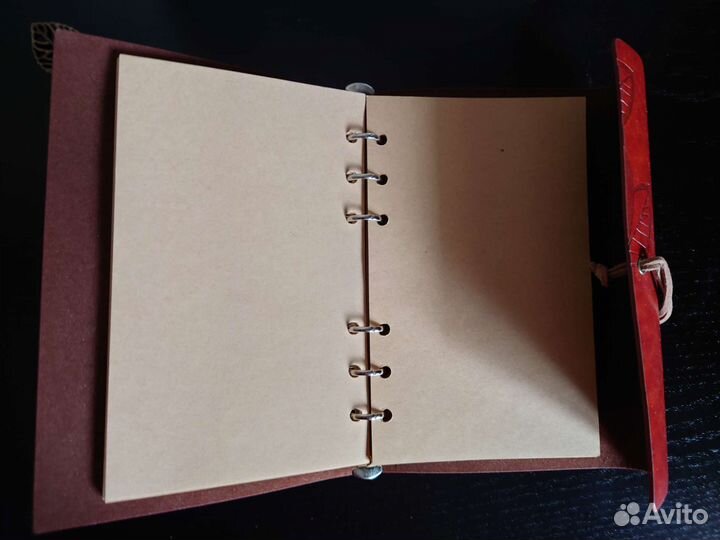 Кожаный блокнот