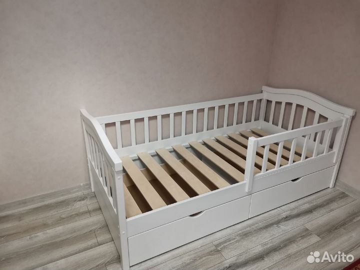 Детская кровать из массива березы 