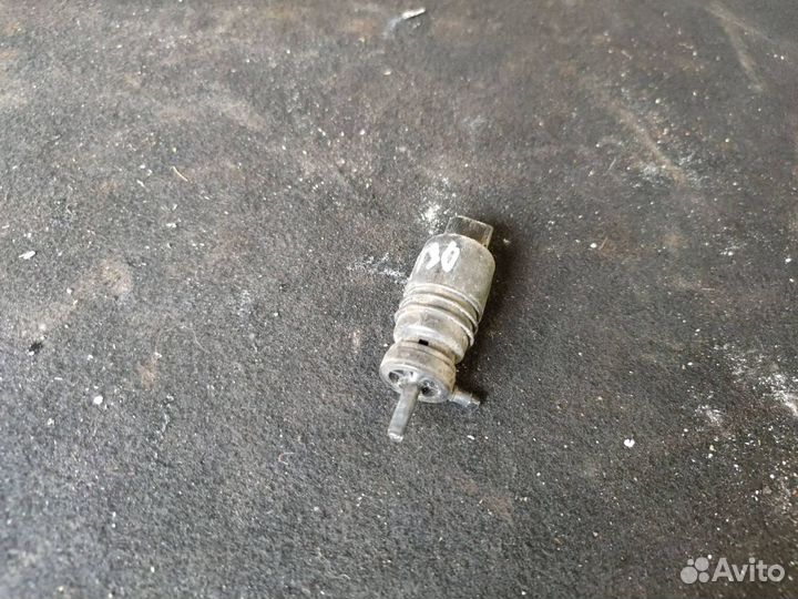 Насос (моторчик) омывателя стекла Mercedes-Benz