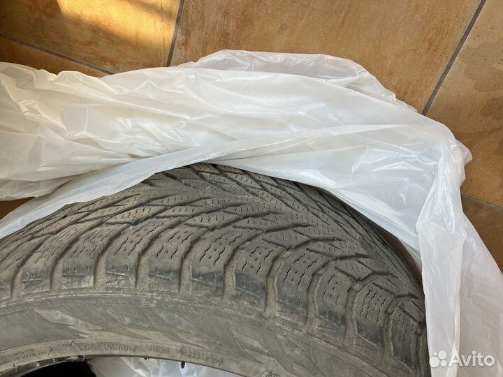 Nokian Tyres Hakkapeliitta R3 245/45 R18 T